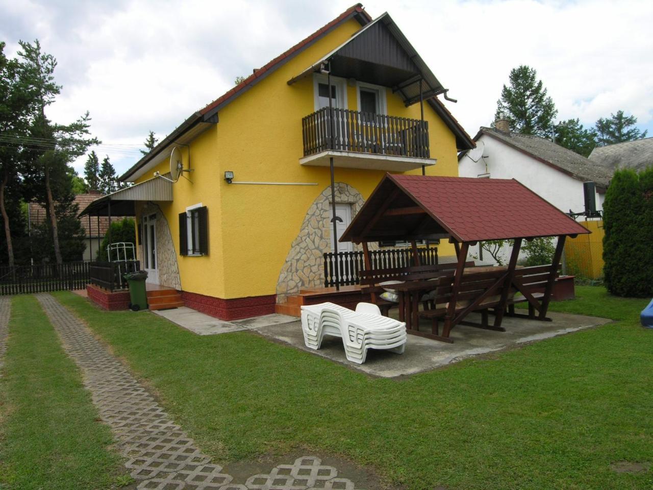 Holiday Home In Balatonmariafuerdo 19426 المظهر الخارجي الصورة